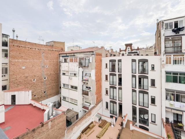 Nice 2 bedroom apartment in El Poble sec