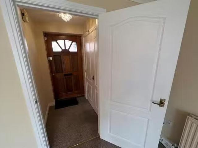 Cozy 2 bedroom end of terrace house for rent in Cae Gwenith, H.