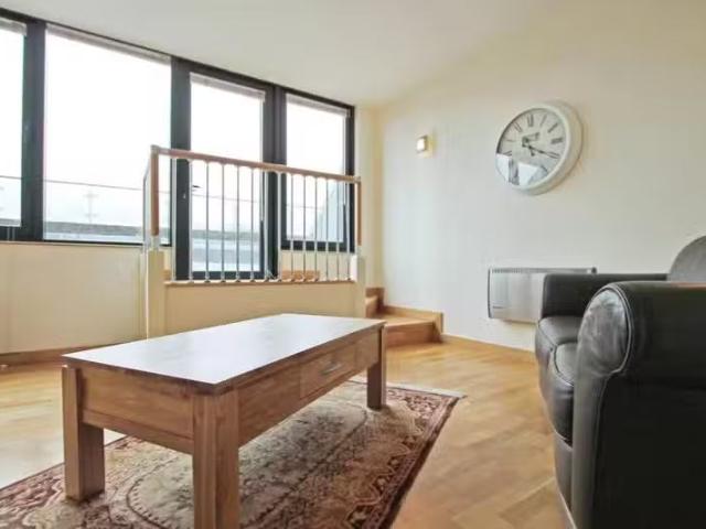 Deal! 2 bedroom flat for rent in Victoria Mills, Salts Mill Ro.