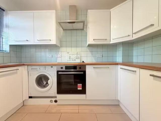 Cheap 2 bedroom house for rent in Lords Wood, WELWYN GARDEN CI.