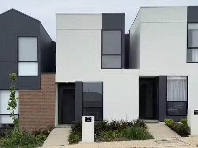 Cozy 2 BR 109 Buchanan Drive, Woodforde, SA 5072