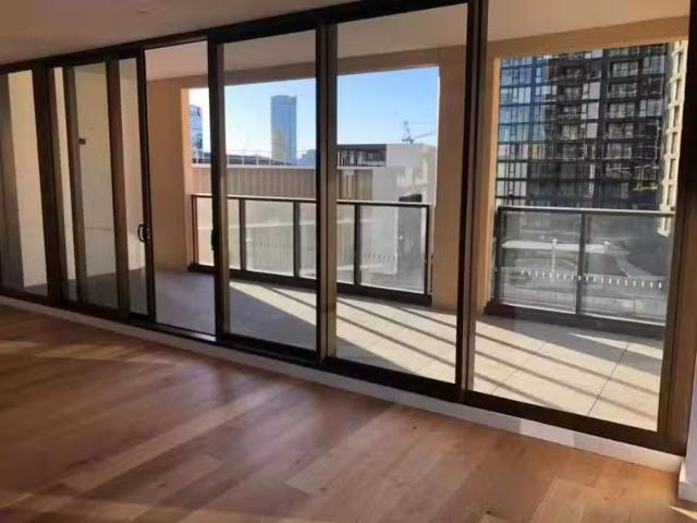 Charming 2 BR 1003/82 Hay Street, Haymarket Apartment for rent.