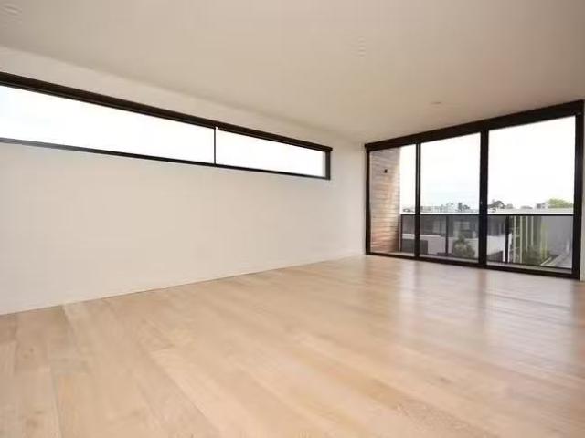Cozy 2 BR 101/136 Murray Street, Caulfield, VIC 3162