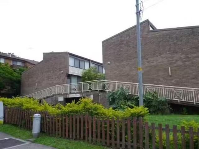 Just in! 2 BR 10/17 19 Lachlan Street, Warwick Farm, NSW 2170
