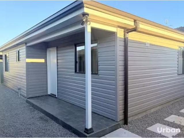 New 2 BR 10 A/ Settlers Crescent Crescent, Bligh Park Apartmen.