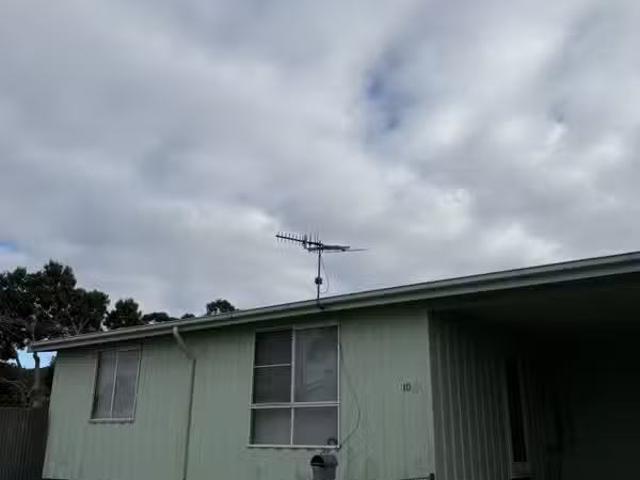 For Rent! 2 BR 10 Gellibrand Street, ZEEHAN, TAS 7469 Unit f.