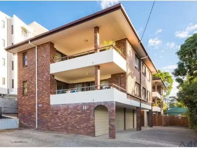 Charming 2 BR 1/14 Fortitude St, Auchenflower Apartment for re.