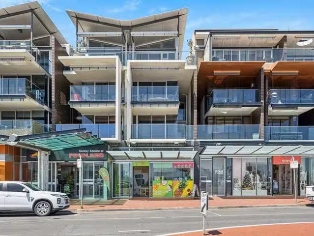 Just in! 2 BR 110/356 Seaview Road, Henley Beach, SA 5022