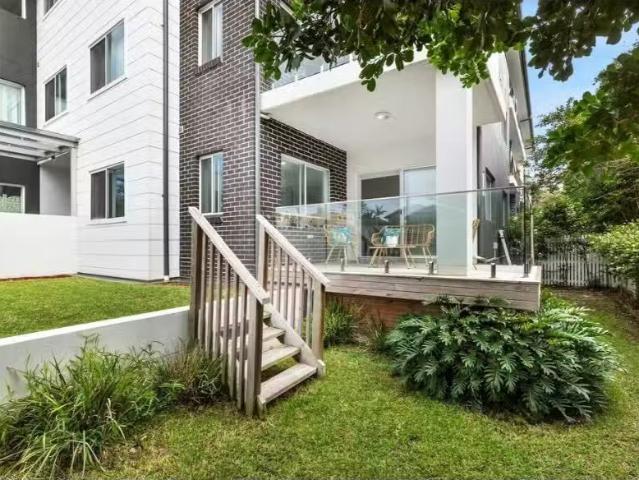 Rental! 2 BR 1/1 Mactier Street, Narrabeen Apartment for rent.