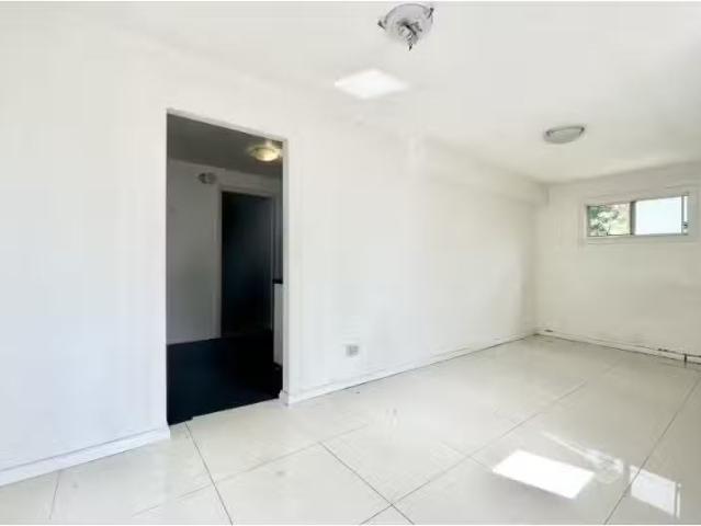 Unique 2 BR 11A Lytton Street, Wentworthville Apartment for re.