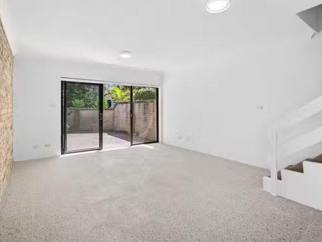 Unique 2 BR 1/25 Pacific Street, Manly, NSW 2095