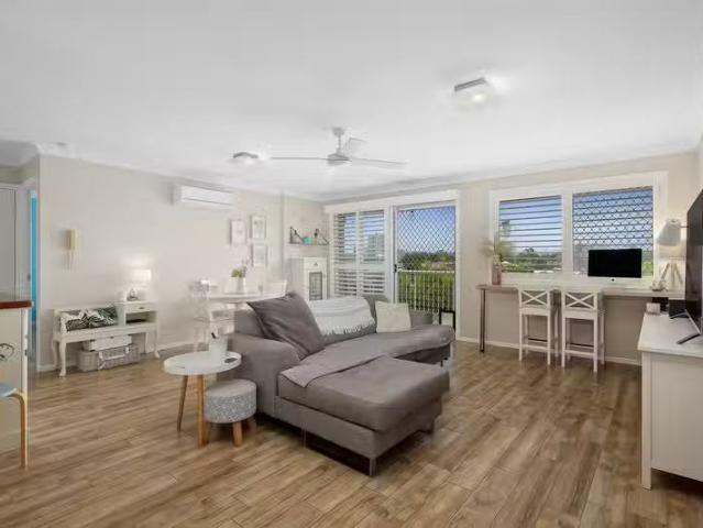 Nice 2 BR 12/7 Main Avenue, COORPAROO, QLD 4151 Unit for Rent