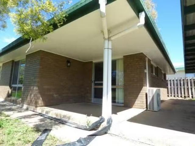 Unique 2 BR 1/28 Elmer Street, Roma, QLD 4455
