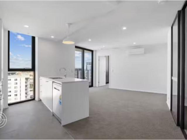 Just in! 2 BR 1202/90 Swain Street, Gungahlin Apartment for re.