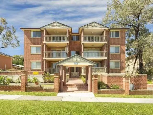 Cheap 2 BR 12/13 Cairds Avenue, Bankstown, NSW 2200