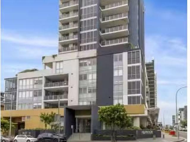 New 2 BR 12/2 Burelli Street, Wollongong Apartment for rent L.