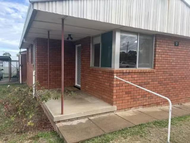Deal! 2 BR 1/2 John Street, TAMWORTH House for rent Listed by.