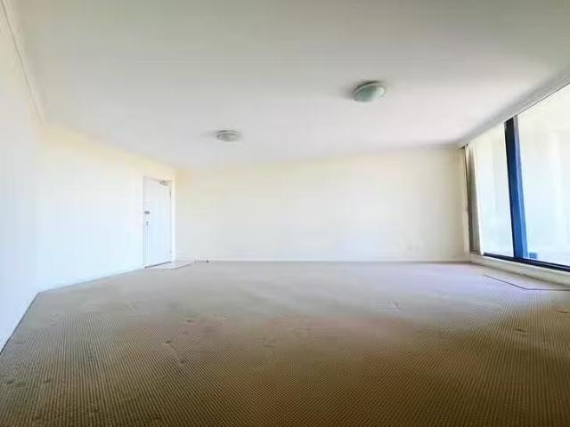 For Rent! 2 BR 1310/7 Keats Avenue, Rockdale, NSW 2216