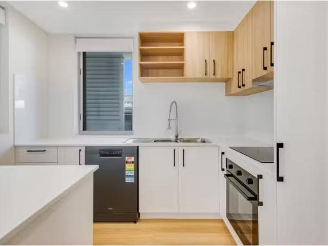 Unique 2 BR 13/36 Dry Dock Rd, Tweed Heads South Apartment for.
