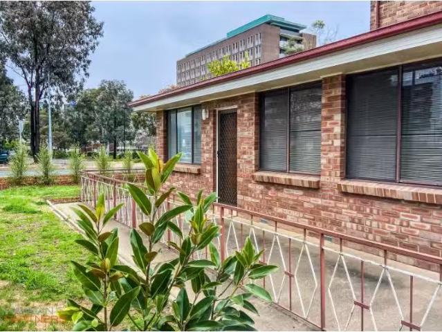 Cozy 2 BR 13A Ipima Street, Braddon Townhouse for rent Listed.