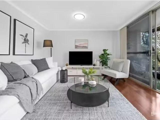 New 2 BR 15/6 Bortfield Drive, Chiswick Apartment for rent Li.