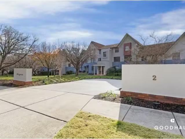 Cozy 2 BR 15/2 Hopegood Place, Garran Apartment for rent List.