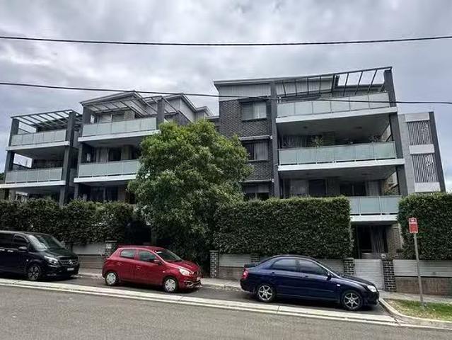 Charming 2 BR 17/8 St Andrews Street, Dundas, NSW 2117