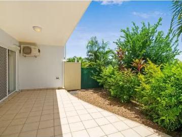 Deal! 2 BR 17/8 10 Dinah Court, STUART PARK Apartment for rent.