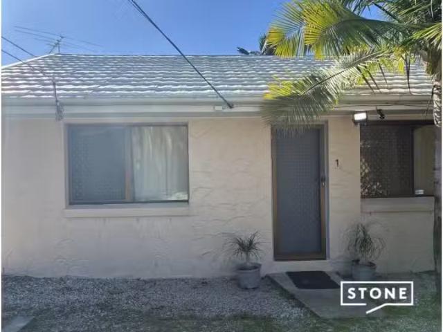 Unique 2 BR 1/724 Browns Plains Road, Marsden Apartment for re.