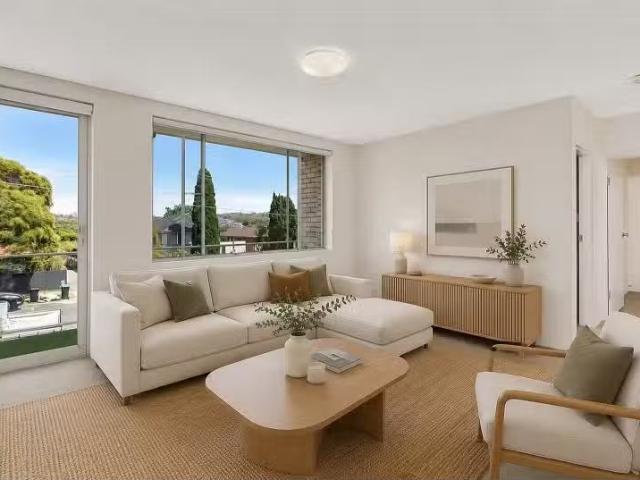Nice 2 BR 1/72 Wanganella Street, Balgowlah Apartment for rent.
