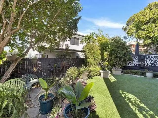 Deal! 2 BR 1/88 Prince Street, Annerley, QLD 4103