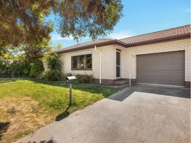 Cozy 2 BR 1/943 Duffy Crescent, NORTH ALBURY Apartment for ren.