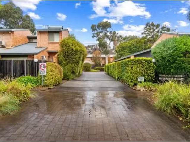 Deal! 2 BR 19/1 Randolph Avenue, FULLARTON Apartment for rent.