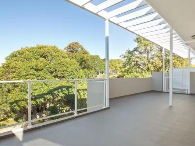 Cheap 2 BR 19/38 40 Lawrence Street, Peakhurst Apartment for r.