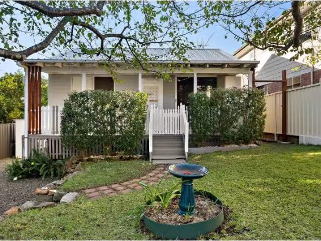 Nice 2 BR 1 Warhust Avenue, Toronto House for rent Listed by.