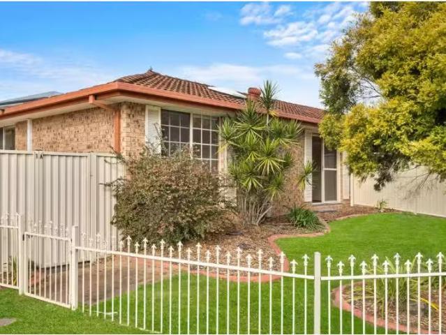 Nice 2 BR 1a Marie Close, Bligh Park Apartment for rent Liste.
