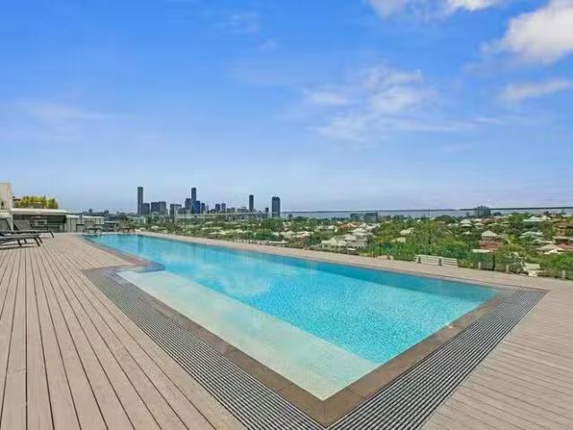 Charming 2 BR 207/9 Kurilpa Street, West End, QLD 4101