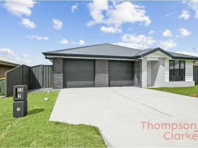 Nice 2 BR 20B Corymbia Circuit, HEDDON GRETA Property for rent.
