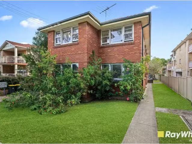 Unique 2 BR 2/145 Croydon Avenue, CROYDON PARK Apartment for r.