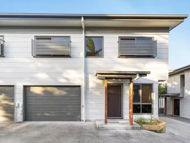Unique 2 BR 2/16 Morshead Street, MOOROOKA, QLD 4105 Townhou.