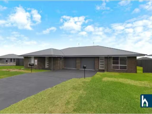 Cheap 2 BR 2/1 Maas Court, Gunnedah Apartment for rent Listed.