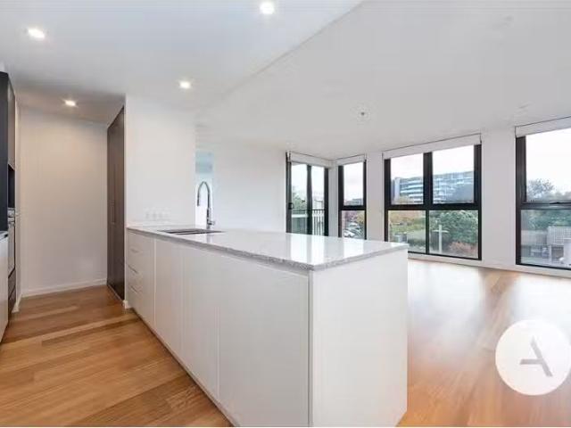 Nice 2 BR 225/55 Currong Street, Braddon Apartment for rent L.