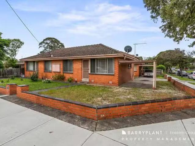 Cozy 2 BR 2/27 Koroit Street, Nunawading, VIC 3131