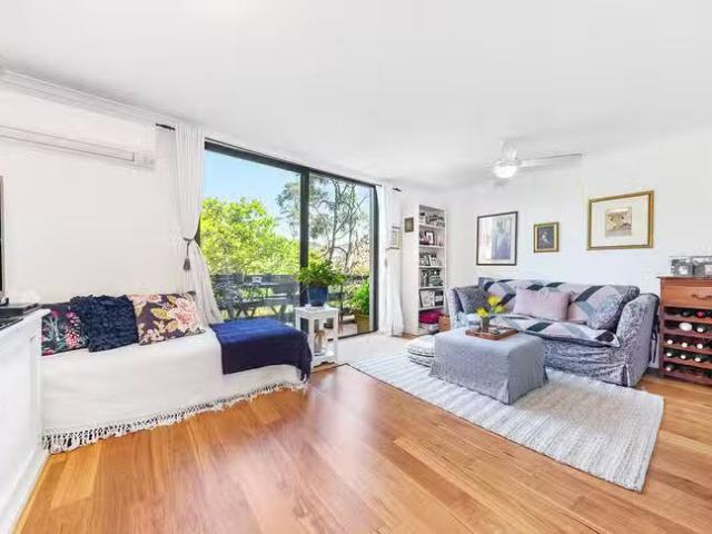 For Rent! 2 BR 23/438 444 Mowbray Road West, Lane Cove North.