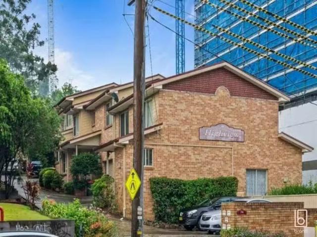 Cozy 2 BR 2/34 Showground Road, GOSFORD House for rent Listed.