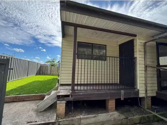 New 2 BR 2/325 Princes Highway, Albion Park Rail Apartment for.