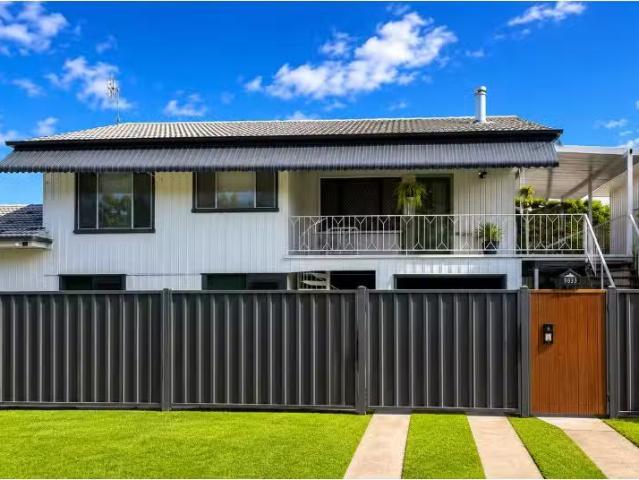 Just in! 2 BR 2/33 Iris Street, Moree Apartment for rent List.