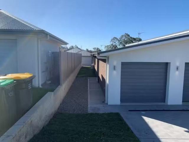 For Rent! 2 BR 2/3 Amos Road, NORTH ROTHBURY Apartment for ren.
