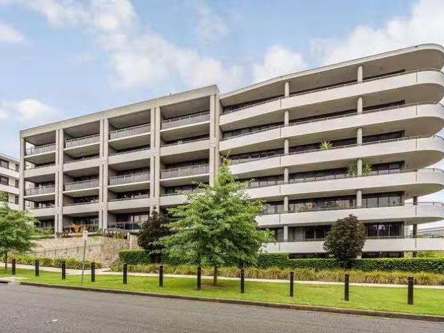 For Rent! 2 BR 25/30 Blackall Street, Barton, ACT 2600