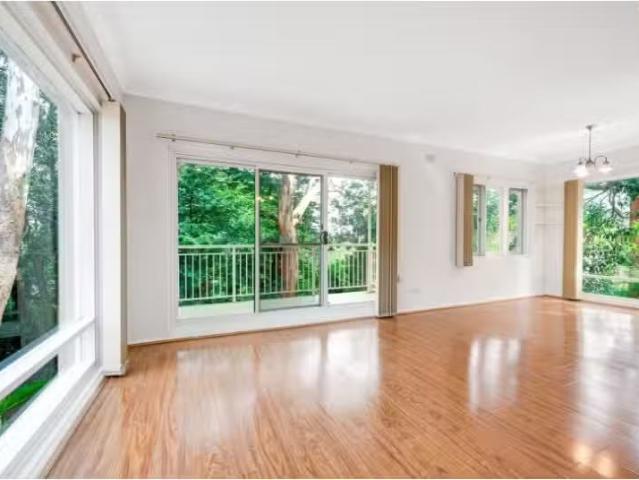 Charming 2 BR 2/696 Pacific Highway, Killara Apartment for ren.